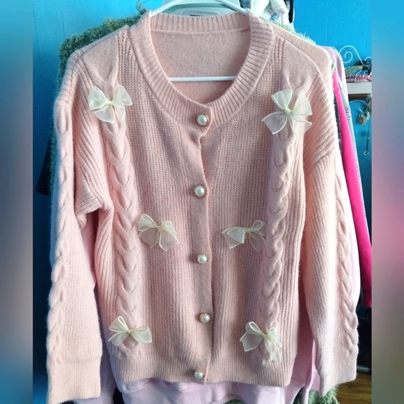 NWOT Pink Bow Cardi With Pearl Buttons - Picture 3 of 4